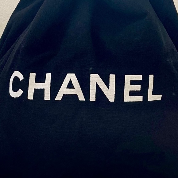 CHANEL Canvas and Rope Drawstring Bucket Bag and Backpack/Beach Bag - Picture 9 of 11